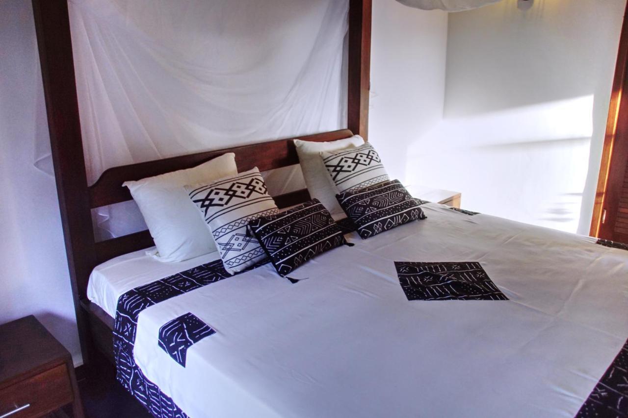 Au Paradis De Jeanne Ngaparou Extérieur photo