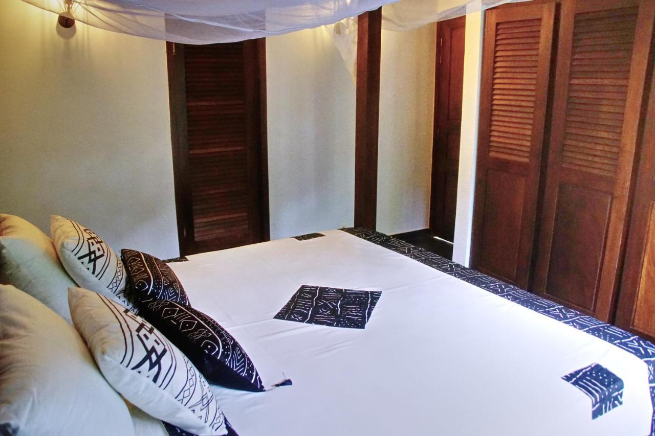 Au Paradis De Jeanne Ngaparou Extérieur photo